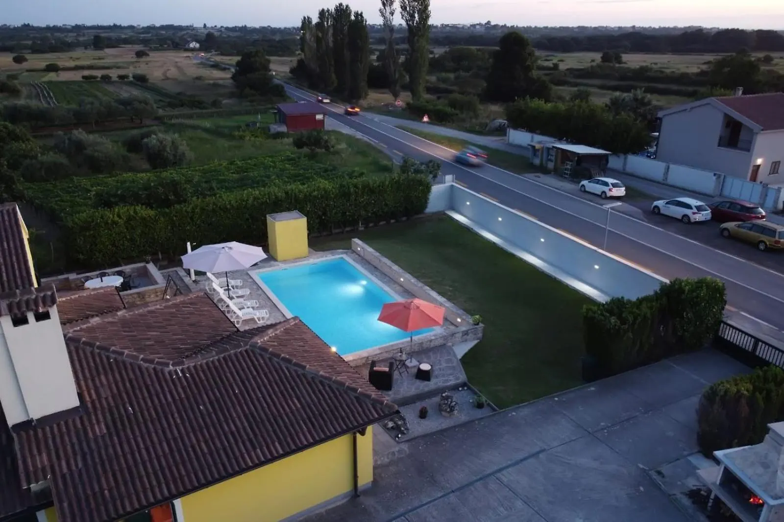 Villa Ana With Large Pool Policnik 0*,